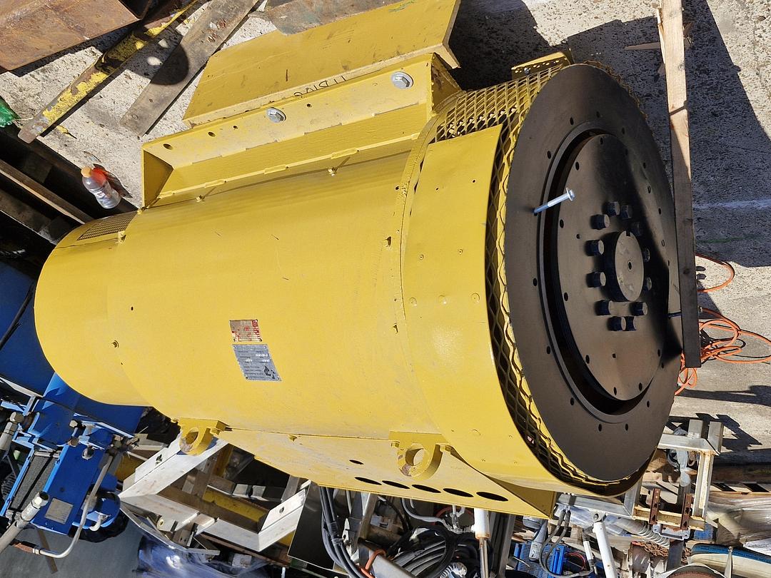 Kato Engineering 560 kW AC Generator End