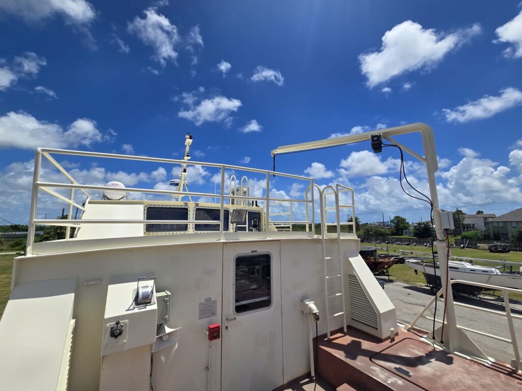 ROV deck, Launch and Recovery Davit